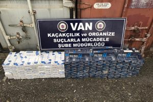 Van'da 3 bin 440 paket ka&ccedil;ak sigara ele ge&ccedil;irildi