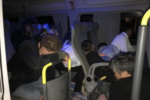 &Ccedil;anakkale'de 61 d&uuml;zensiz g&ouml;&ccedil;men yakalandı&nbsp;