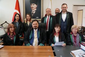 Bursa Barosu: "Hayvanların zorlu hayat m&uuml;cadelesinin farkına varalım"