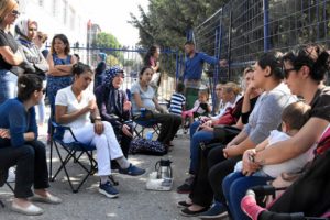 'Ka&ccedil;ırma girişimi' iddiasından sonra &ccedil;aylı kurabiyeli n&ouml;bet!