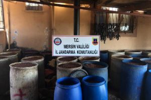 18 bin litre sahte rakı ele ge&ccedil;irildi