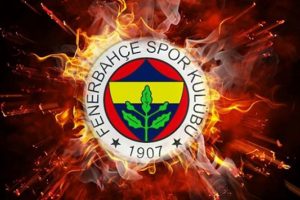 Fenerbahçe'de 3 futbolcu süresiz kadro dışı!