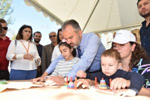 Bursa'da &ccedil;ocuklar yeteneklerini geliştiriyor