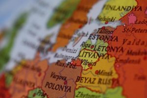 Letonya'da seçimlerin galibi Rusya yanlısı 'Uyum Partisi'