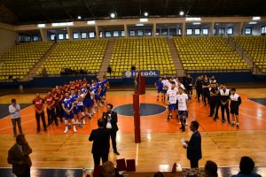 Bursa Mobilya Kupasına katılan takımlara plaket