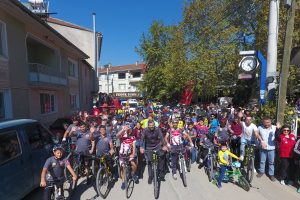 Bisiklet tutkunları Bursa Gürsu'da buluştu