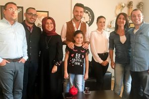 Klibini paylaşan hayranlarıyla buluştu