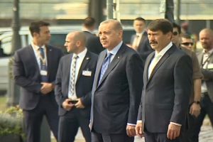 Erdoğan resmi t&ouml;renle karşılandı