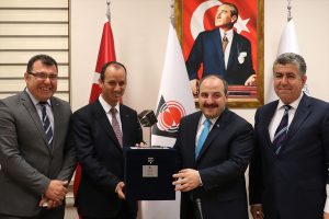 Bakan Varank'tan T&Uuml;BİTAK Uzay'a ziyaret