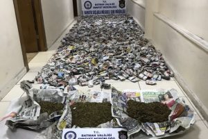 Batman'da 15 kilogram esrar ele ge&ccedil;irildi