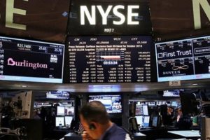New York borsası d&uuml;ş&uuml;şle a&ccedil;ıldı