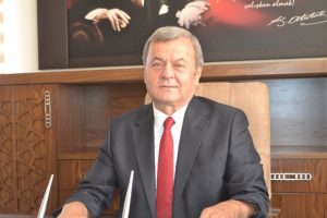 Bursa İneg&ouml;l'&uuml;n yeni kaymakamı Ş&uuml;kr&uuml; G&ouml;r&uuml;c&uuml; g&ouml;reve başladı