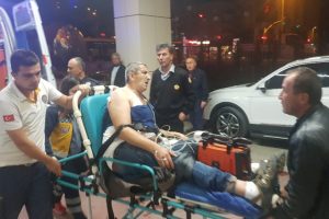 1 kişiyi yaralayan 3 maganda g&ouml;zaltına alındı