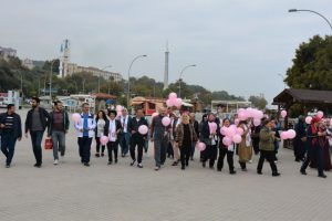Bursa'da sağlıklı yaşam y&uuml;r&uuml;y&uuml;şleri s&uuml;r&uuml;yor