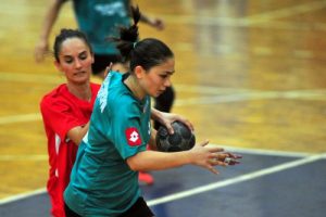 Bursa Osmangazi Belediyespor, gen&ccedil; ve yerli kadrosuyla lige hazır