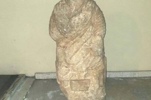 Roma d&ouml;nemine ait heykel ele ge&ccedil;irildi