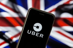 İngiltere'de Uber s&uuml;r&uuml;c&uuml;lerinden 24 saatlik grev