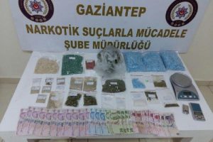 Uyuşturucu operasyonunda 13 kişiye tutuklama
