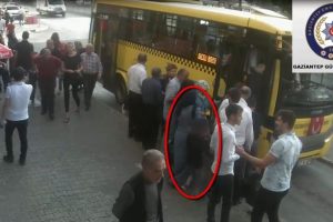 Otob&uuml;slerde yankesicilik yapan &ccedil;ocuk yakalandı