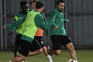 Bursaspor'da Yusuf ve Furkan antrenmanda