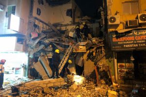 Bahreyn'de bina çöktü: 25 yaralı