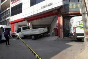 Damadı ve kardeşini pompalı t&uuml;fekle vurdu!