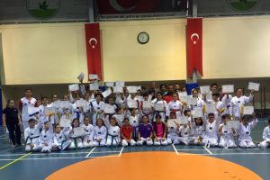 Bursa'da taekwondocular kuşaklarına kavuştu