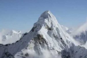 Himalaya Dağları'nda en az dokuz dağcı yaşamını yitirdi