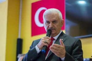 Yıldırım Lozan T&uuml;rk Birliği &uuml;yeleriyle buluştu