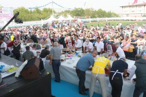 Festivalde &ouml;d&uuml;ll&uuml; &ccedil;iğk&ouml;fte yarışması