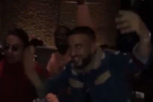 Nusret bu kez d&uuml;nyaca &uuml;nl&uuml; rap&ccedil;iyi 'Tavukları Pişirmişem' şarkısıyla oynattı
