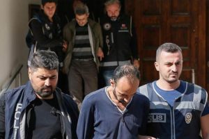 Batan g&ouml;&ccedil;men teknesi soruşturmasında 4 tutuklama