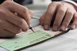 Karşılıksız &ccedil;ek ile 550 bin TL'lik vurgun