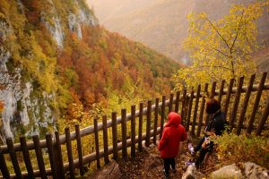 Bosna Hersek'te sonbahar b&uuml;y&uuml;l&uuml;yor