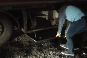 Tır dorsesinden 122 kilogram esrar &ccedil;ıktı