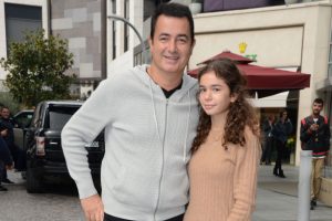 Acun Ilıcalı, kızı Leyla ile hasret giderdi