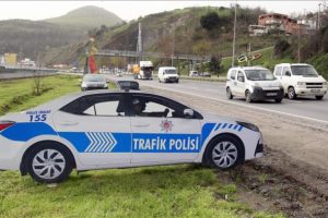 Maket polis ara&ccedil;ları kazaları azalttı