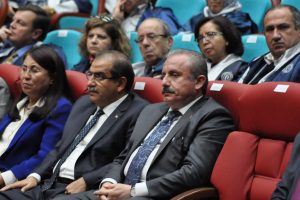 Uşak &Uuml;niversitesi'nde akademik yıl a&ccedil;ılışı