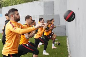 Galatasaray'da Bursaspor mesaisi