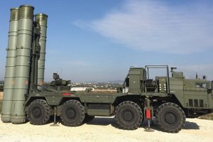 "ABD uzayda silah yarışı başlatırsa, S-700 sistemi geliştirilebilir"