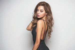 Buse Narcı şarkıcılığa ge&ccedil;ti