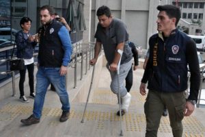 'Cinsel i&ccedil;erikli bir&ccedil;ok gruba &uuml;yeyim' diyerek itiraf etti!