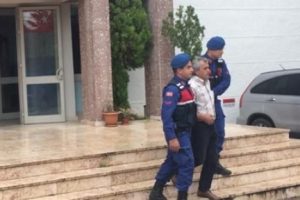 Komşusunun k&ouml;peğini asarak &ouml;ld&uuml;ren zanlı serbest
