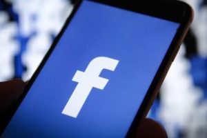 Facebook, Twitch'e rakip oluyor