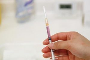 &Ccedil;in'de bozuk aşı &uuml;reten firmaya 1,3 milyar dolar ceza