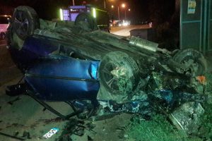 İki ara&ccedil; hurdaya d&ouml;nd&uuml;: 2'si &ccedil;ocuk, 8 yaralı