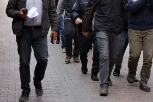 Sahil G&uuml;venlik Komutanlığı'nda FET&Ouml; operasyonu