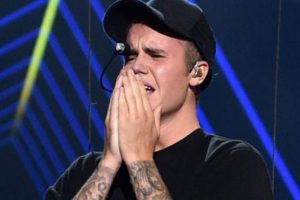 Selena Gomez, Justin Bieber'ı yıktı!