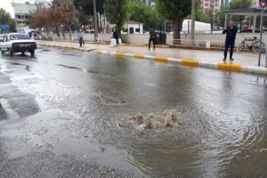 Yağmur yağışı sonrası r&ouml;garlar taştı
