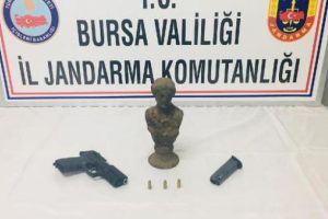 Bursa'da tarihi eser heykel satılmadan ele ge&ccedil;irildi